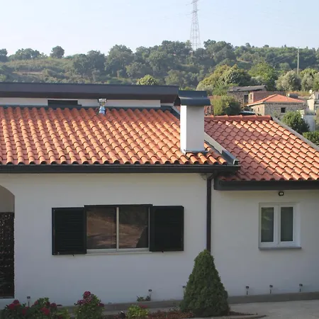 Casa Dos Leme 펜션